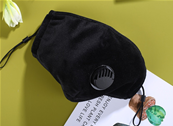 Masque noir avec une valve respiratoire + 1 filtre A CHARBON PM2.5  /LAVABLE ET REUTILISABLE